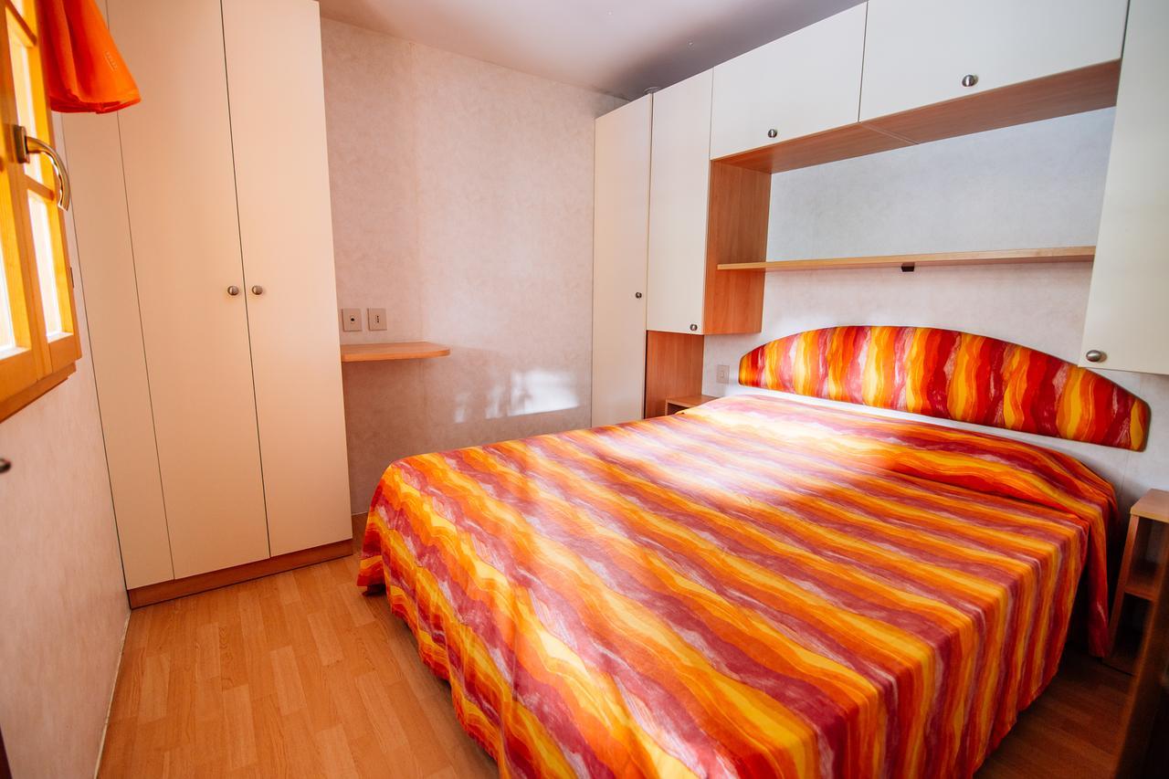 Camping Casa Di Caccia Марина-ди-Биббона Экстерьер фото